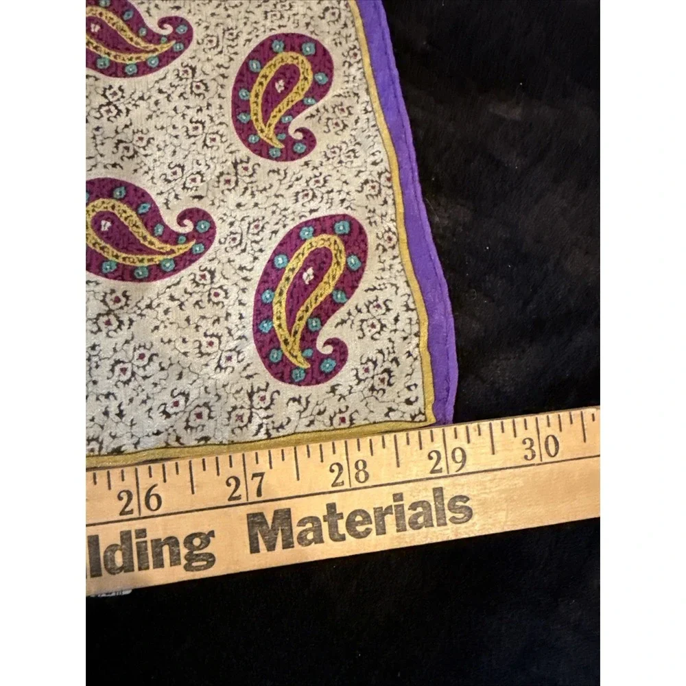 OSCAR DE LA RENTA Vintage SILK SCARF Pure Silk Paisley Purple Border 29x29 Japan
